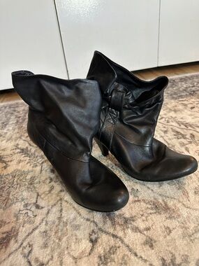 Black Leather Slouch Ankle Leather Boots - Women's Fashion Heels